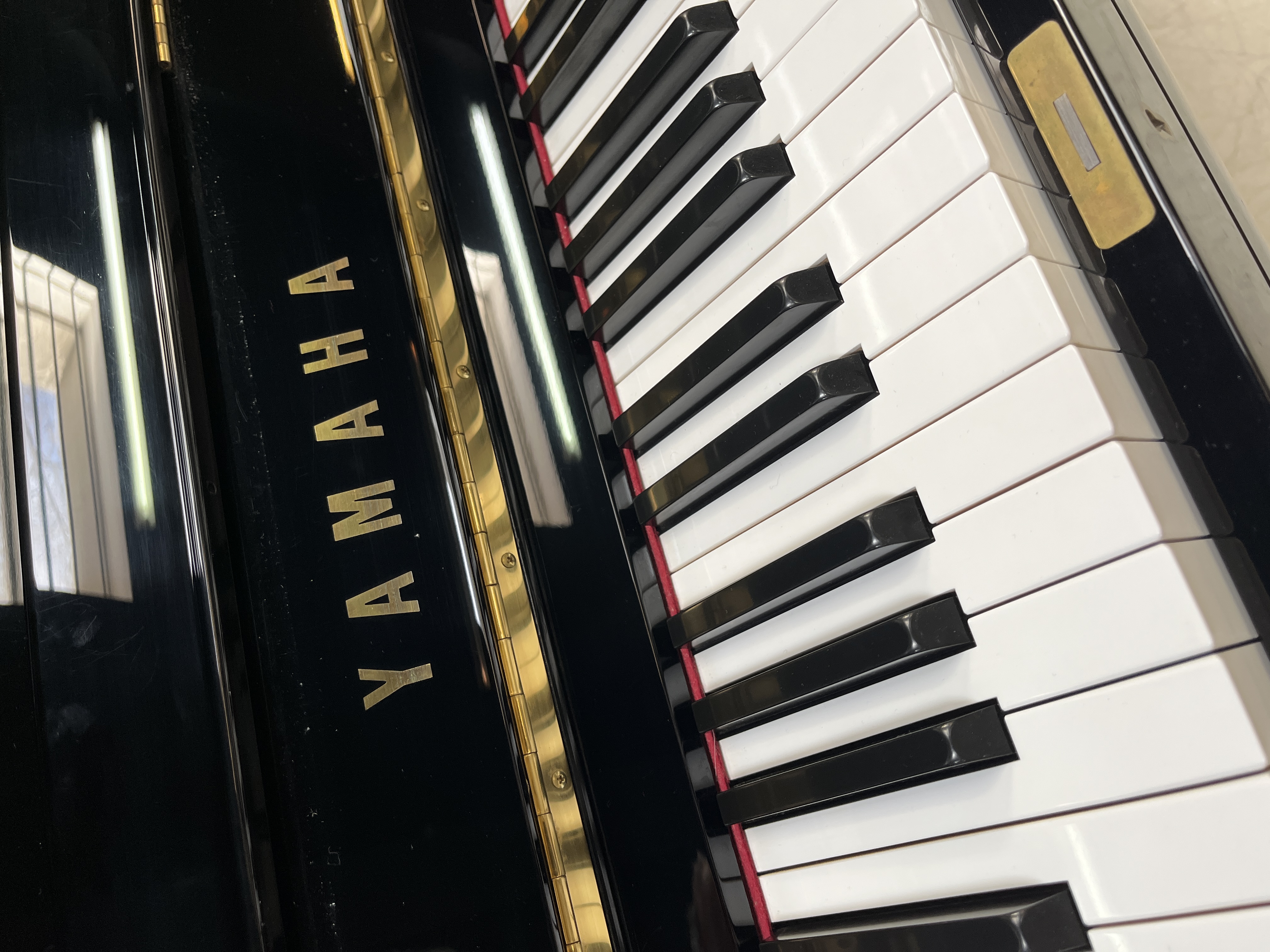 Piano YAMAHA U3